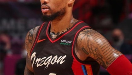 开云kaiyun首页-利拉德指定热火？开拓者无需成全 双方上演拉锯战