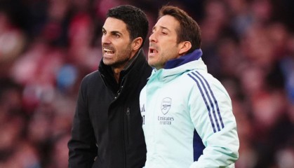 开云kaiyun平台-阿森纳定位球教练奖金曝光，枪手冲击两大纪录|英超|曼城|阿尔特塔|曼联|切尔西_新浪体育_新浪新闻