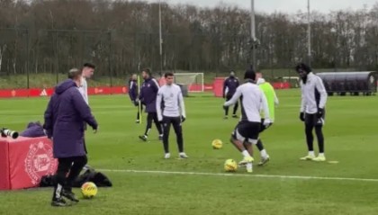 开云kaiyun官方网站-齐尔克泽&amp;amp;德里赫特缺席曼联今日训练，后者已伤缺近2个月