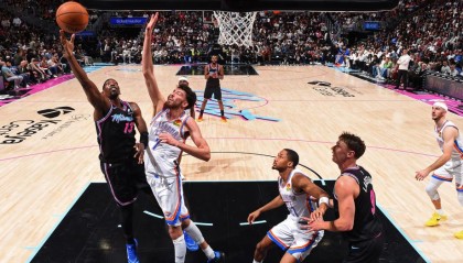 亚历山大39分杰伦威伤退 热火送雷霆赛季第8败